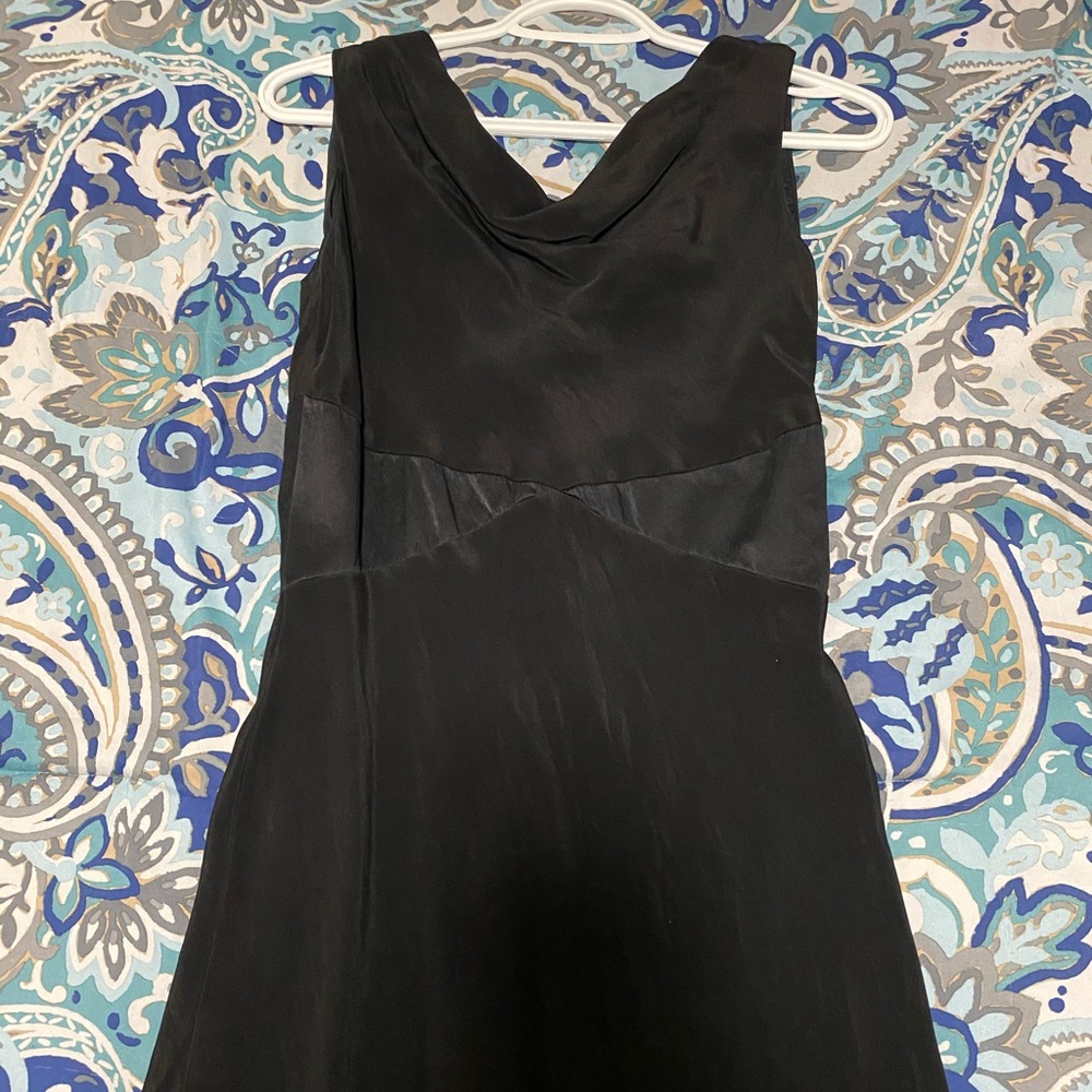 Donna Ricco New York elegant black dress. Size 6.